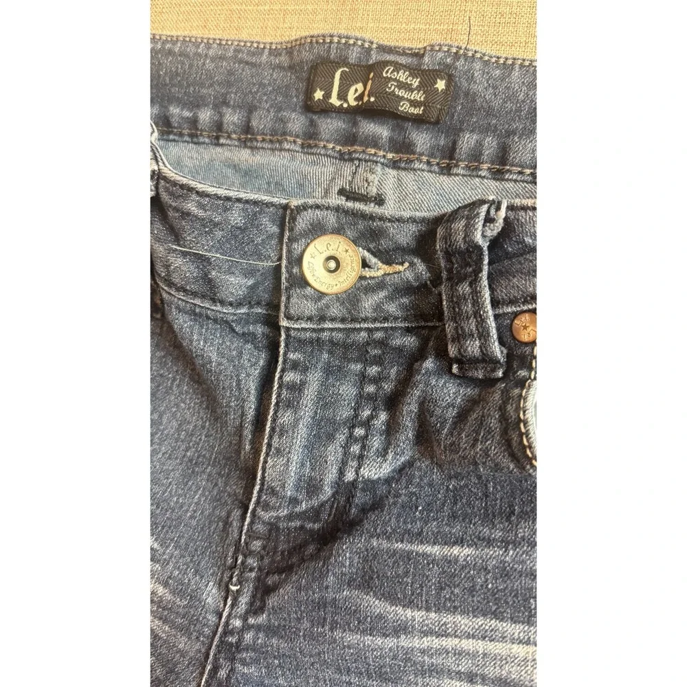 LEI‎ Ashley Trouble Bootcut Y2K Denim RN89083 Vtg